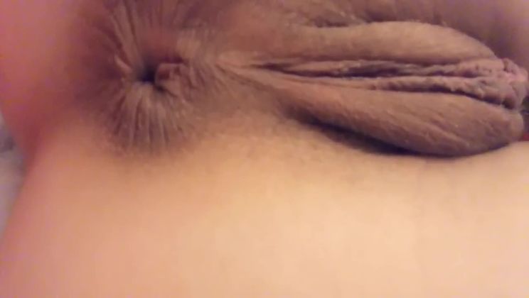Snapchat with me?!! Showing my dripping wet pussy!